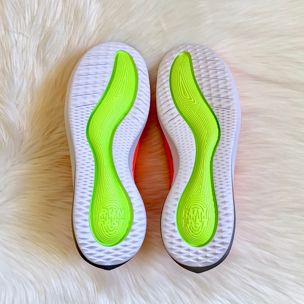 Nike Future Speed GS Sneakers - Picture 7 of 8